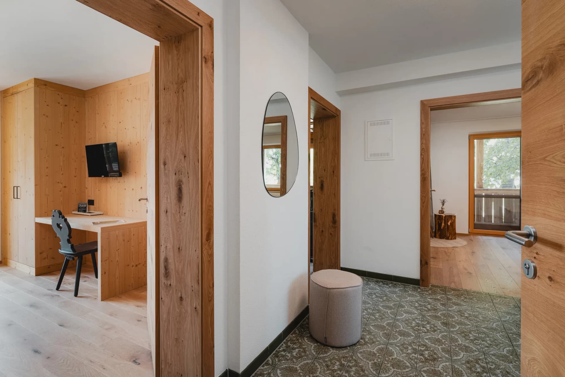 Apartment Ursprung Stoacherhof – Flur Eingang | Ferienwohnung Wipptal Tirol